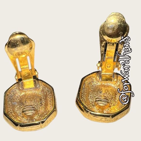 Vintage Clip On Gemstone Rhinestone Earrings - Picture 6 of 9